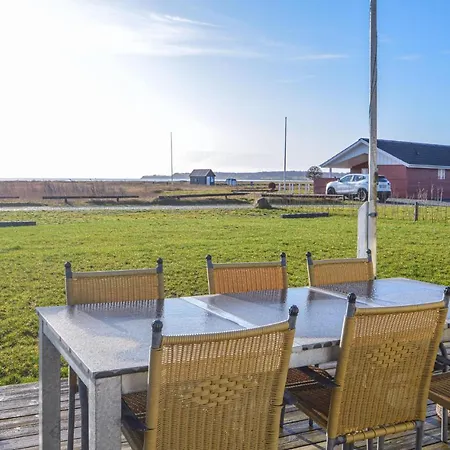In W/ Wifi And 2 Bedrooms Hébergement de vacances