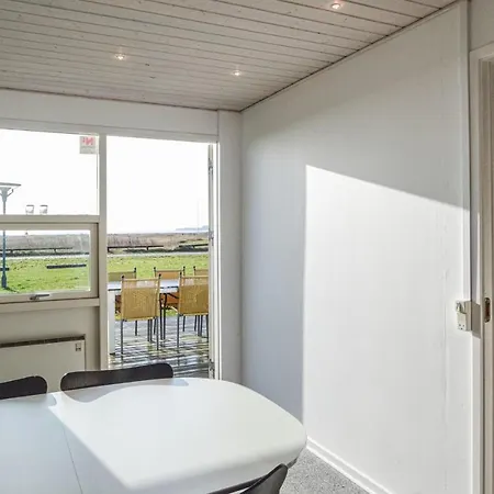 In W/ Wifi And 2 Bedrooms Hébergement de vacances *